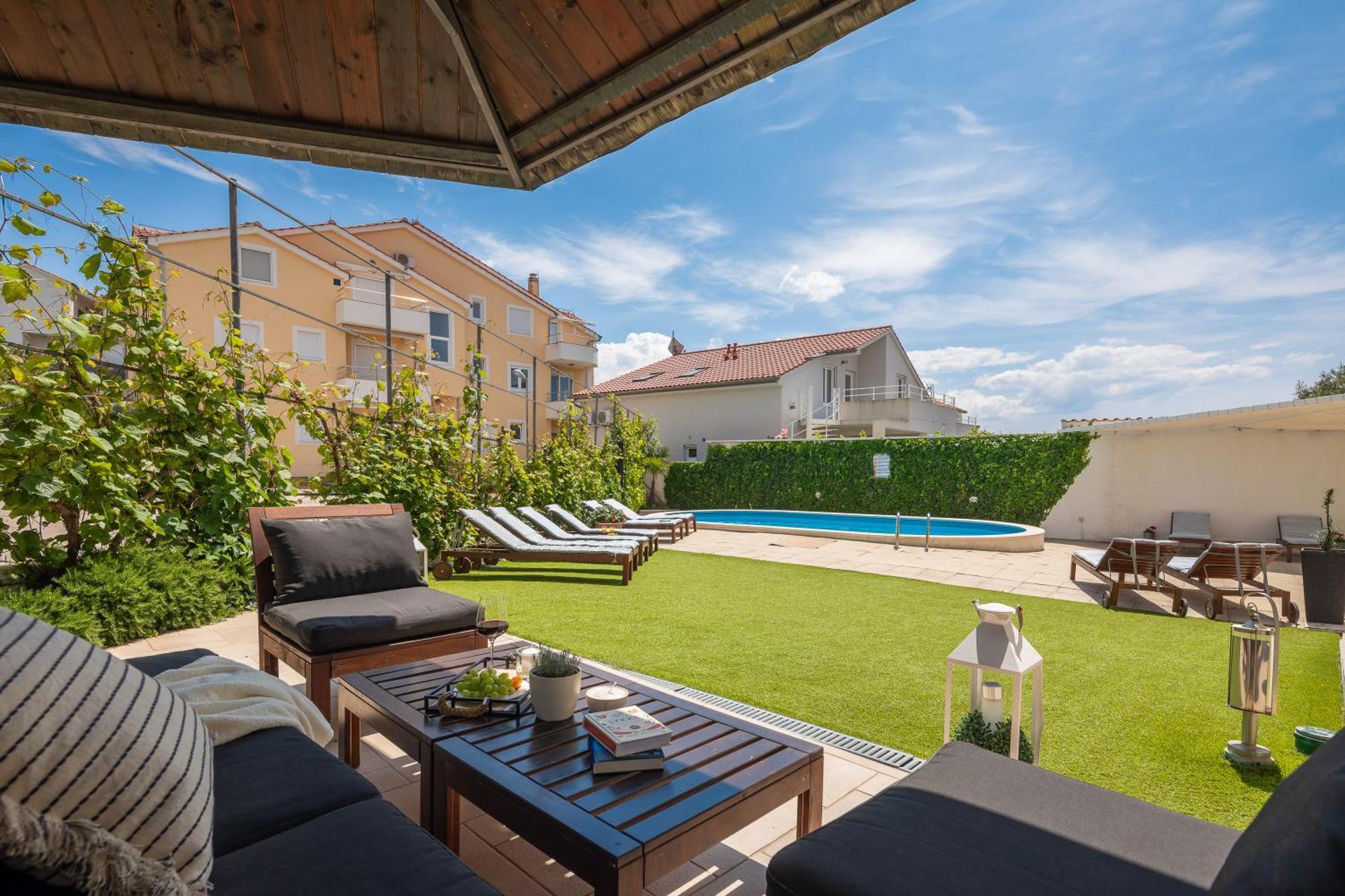 Apartment Tihi 2 Vodice Bagian luar foto