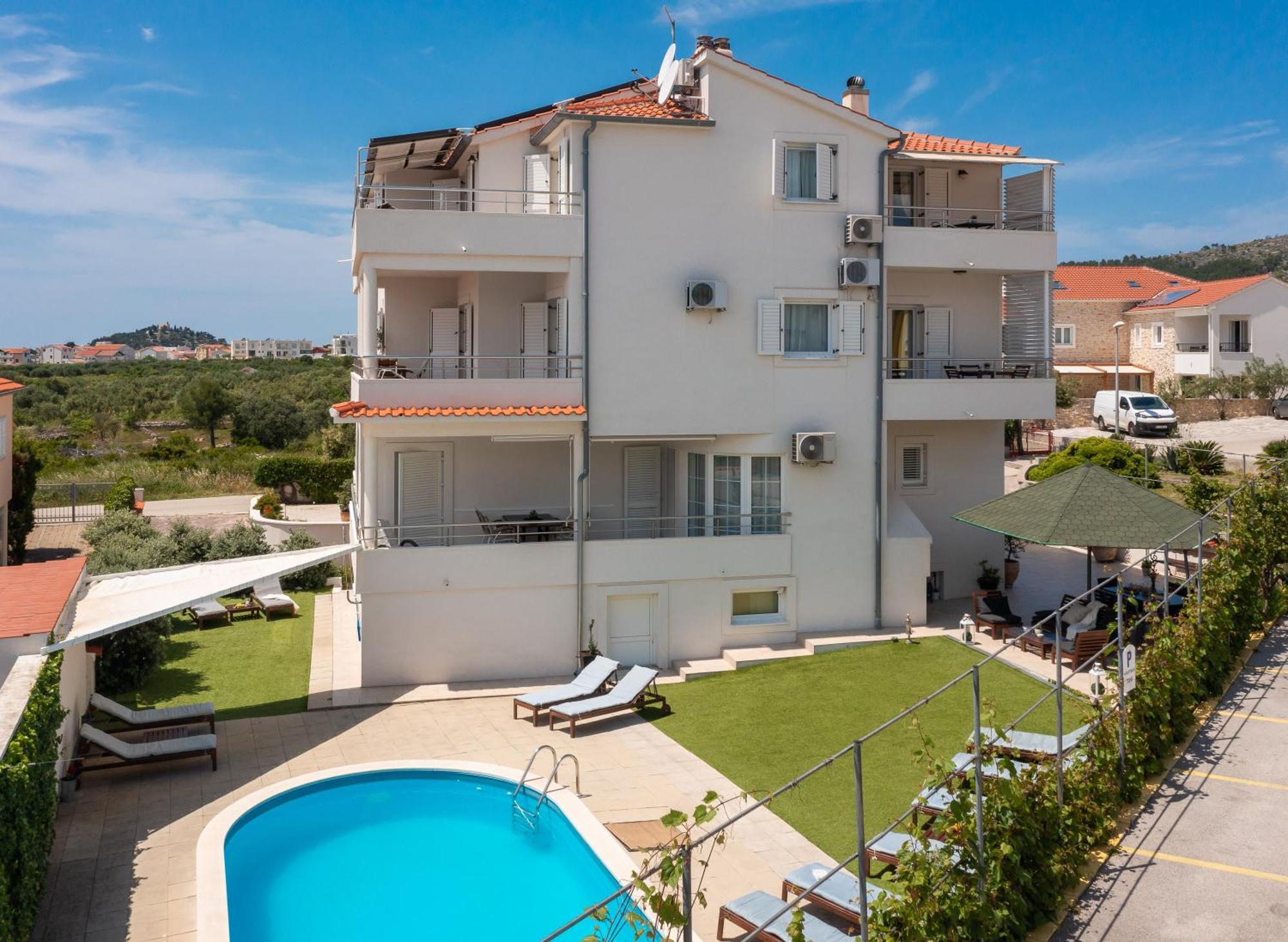Apartment Tihi 2 Vodice Bagian luar foto