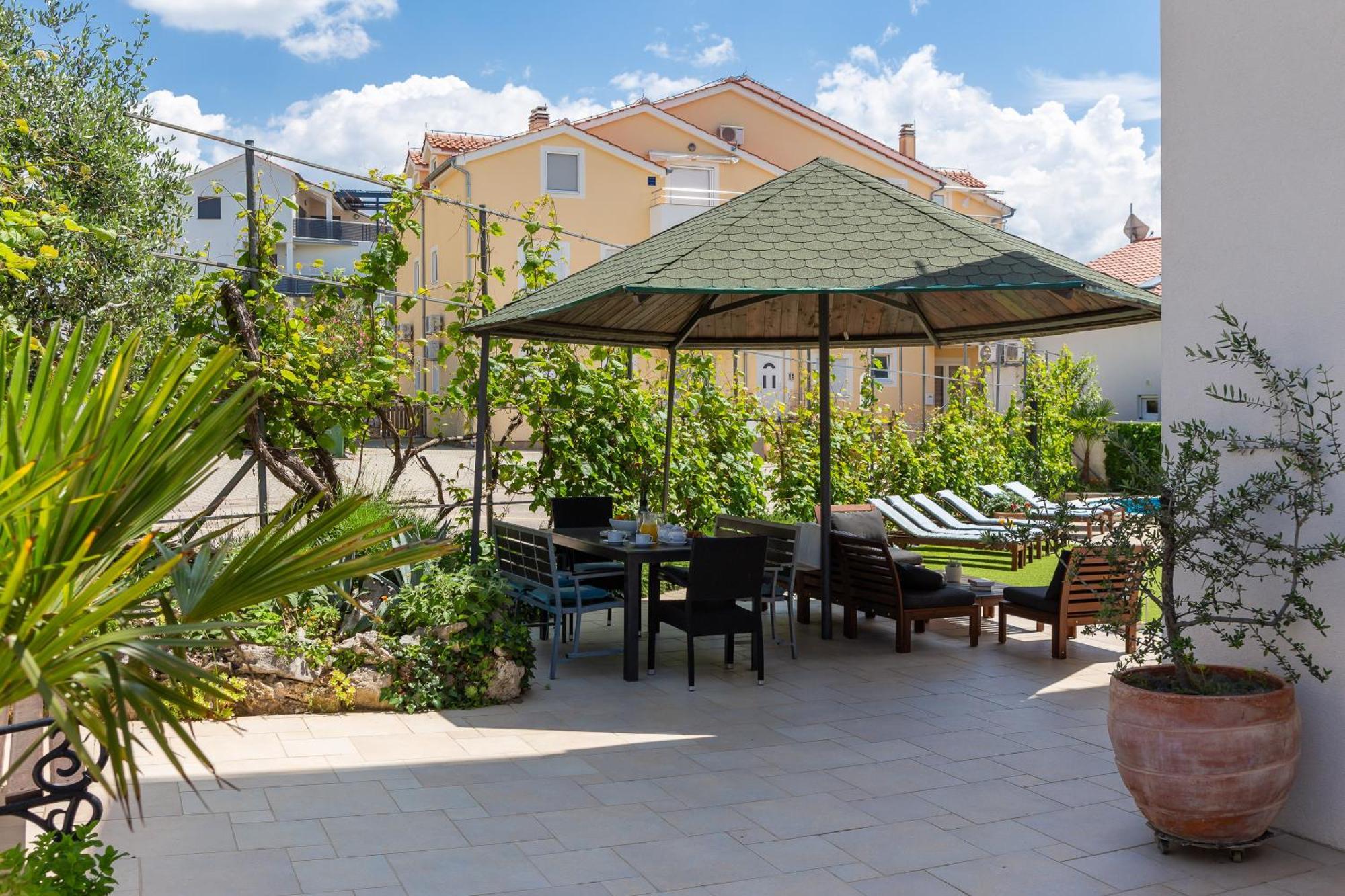Apartment Tihi 2 Vodice Bagian luar foto