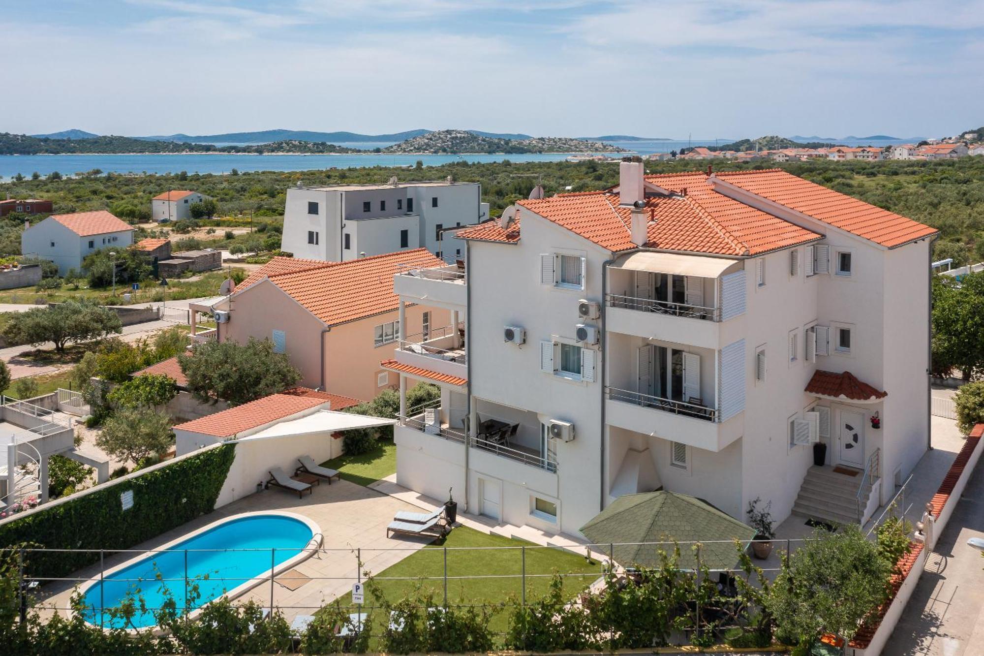 Apartment Tihi 2 Vodice Bagian luar foto