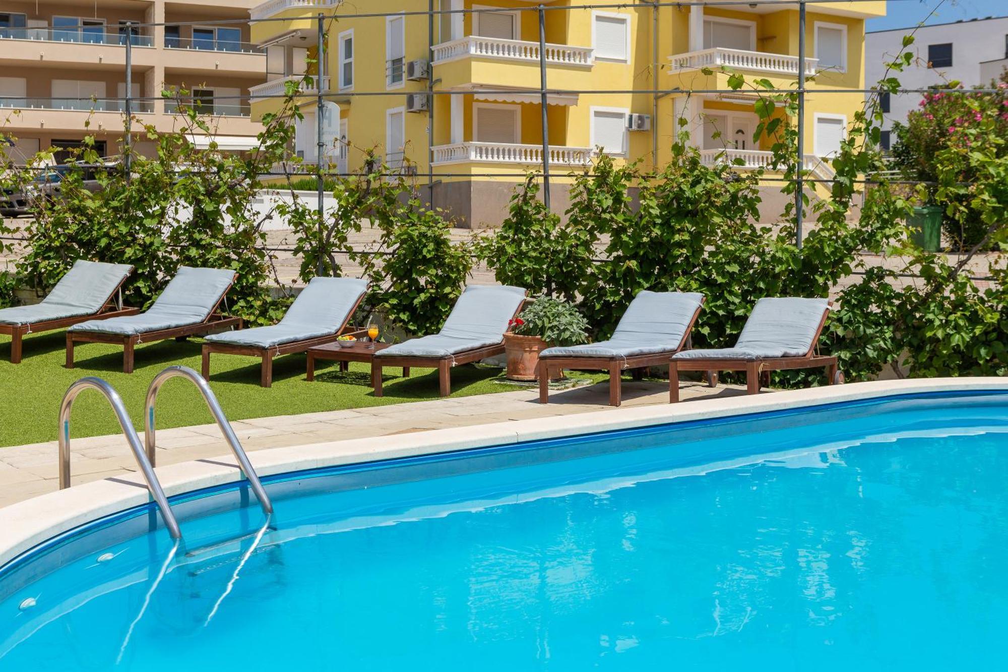 Apartment Tihi 2 Vodice Bagian luar foto