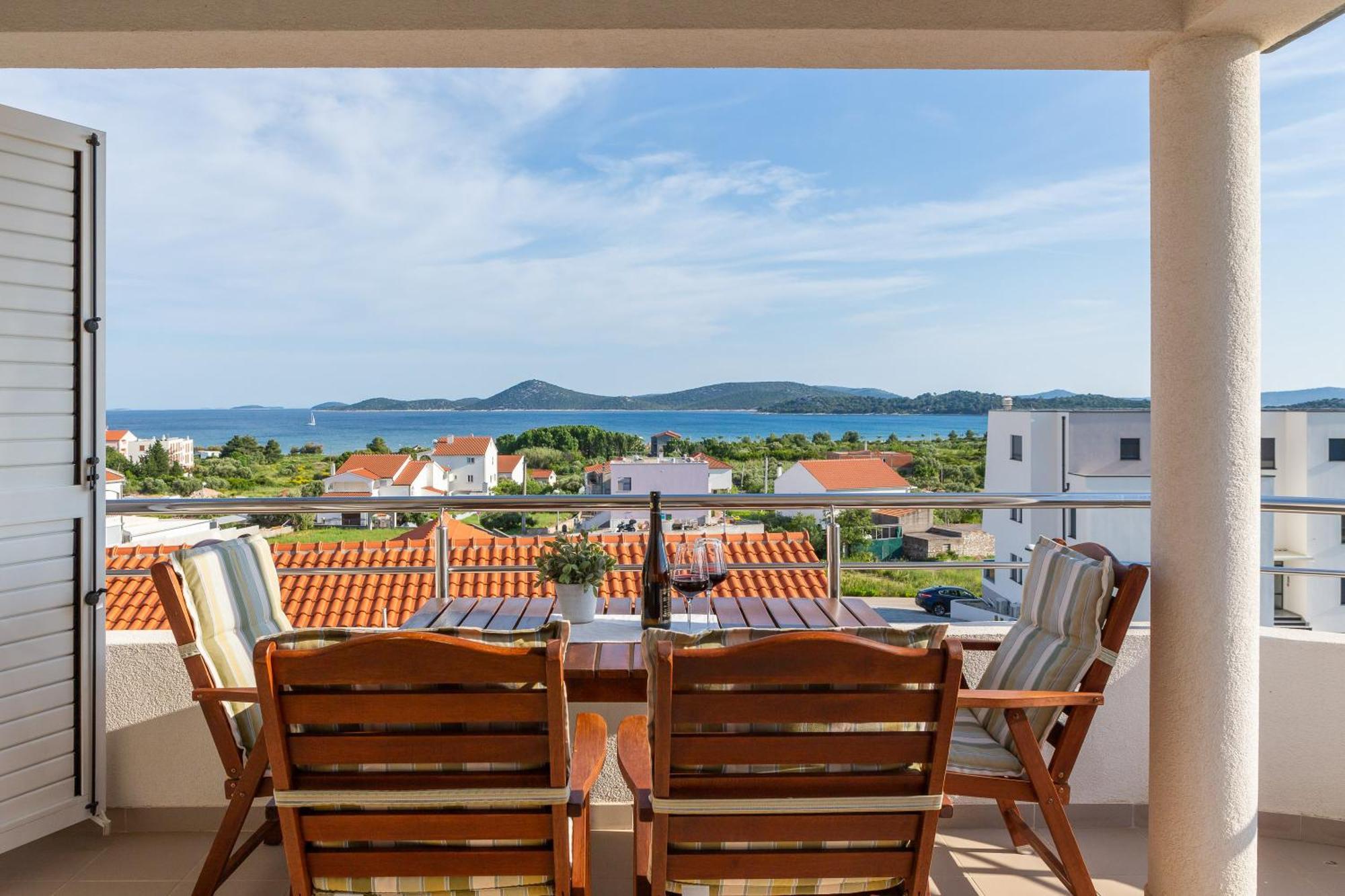 Apartment Tihi 2 Vodice Bagian luar foto