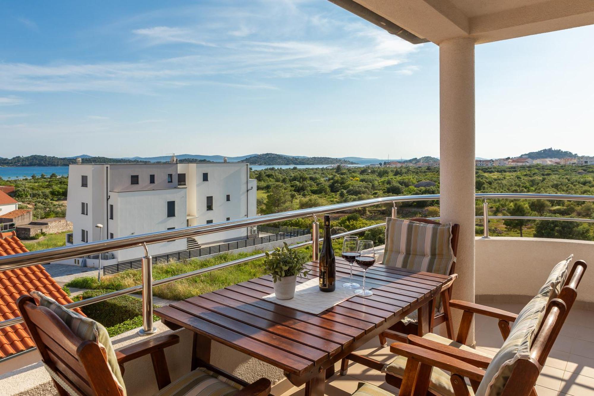 Apartment Tihi 2 Vodice Bagian luar foto
