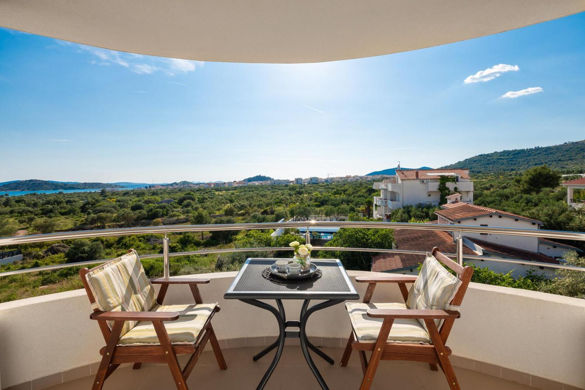 Apartment Tihi 2 Vodice Bagian luar foto